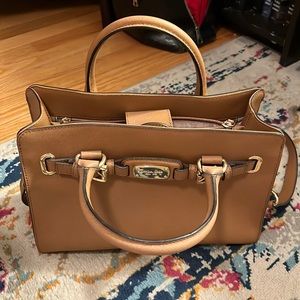 Michael Kors Saffiano cross body / handbag